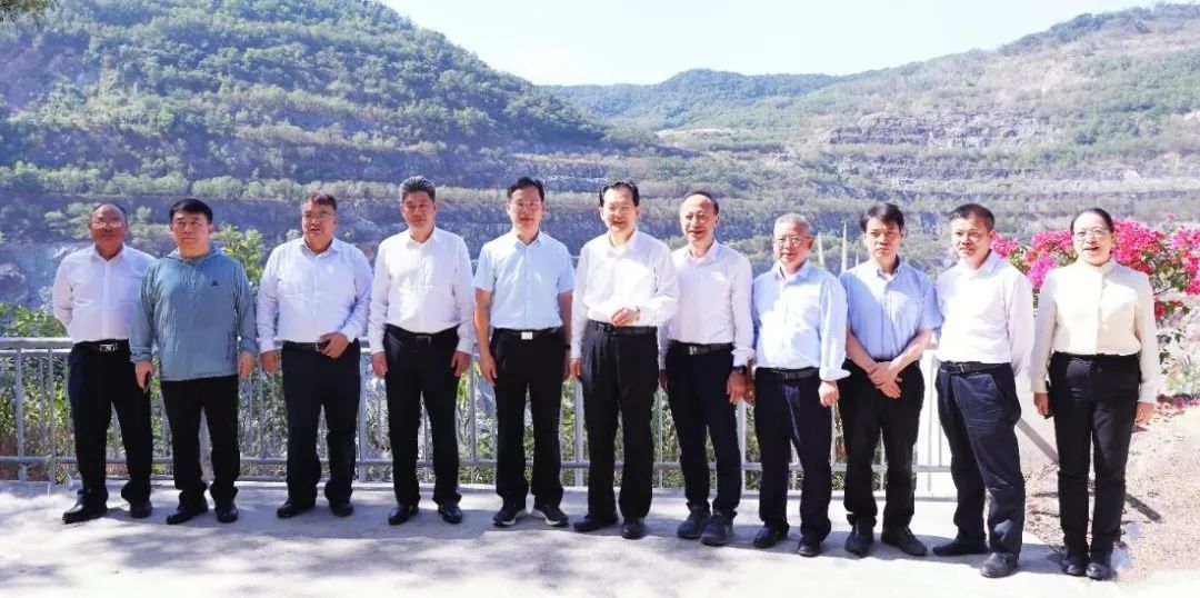 自然资源部到多盈体育【中国】开展新一轮找矿突破战略行动专题调研3.jpg