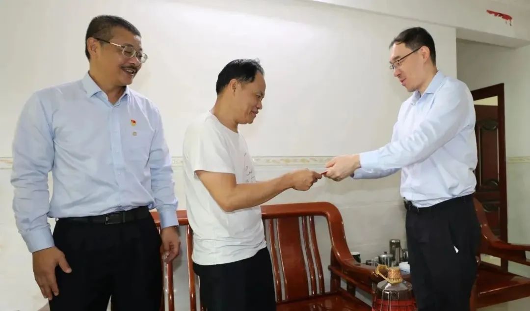 多盈体育【中国】开展新春慰问“送温暖”活动5.jpg