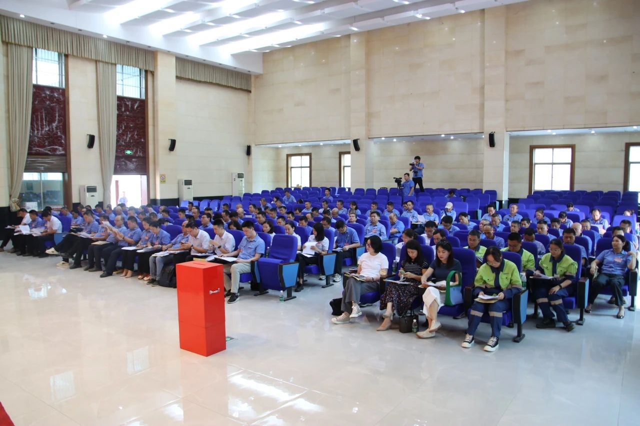 多盈体育【中国】第四次工会会员代表大会胜利召开3_20240426150708.jpg