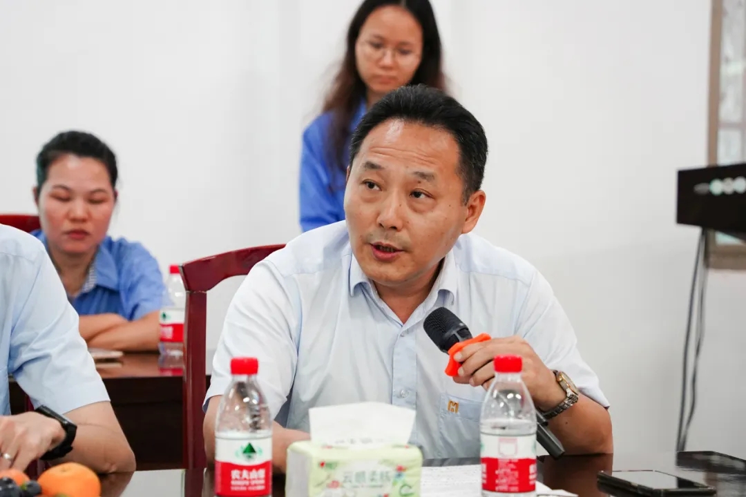 多盈体育【中国】召开“七一”座谈会6.jpg