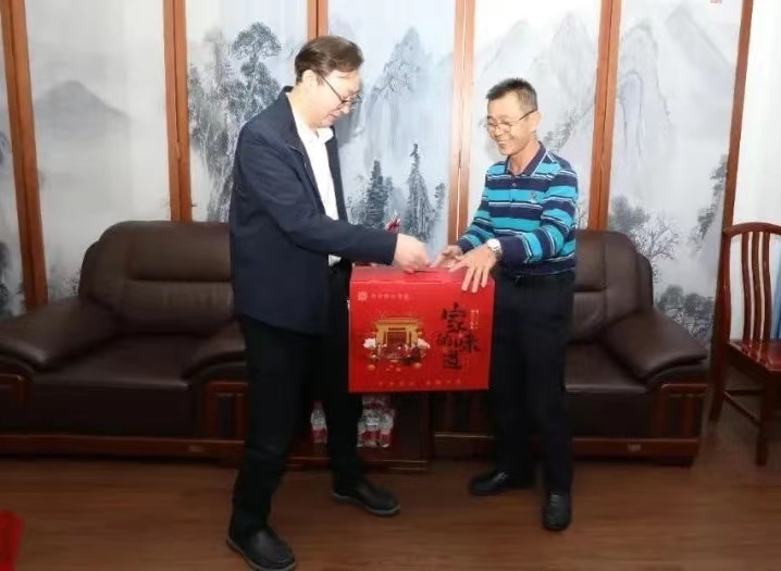 海南省总工会到多盈体育【中国】开展新春慰问