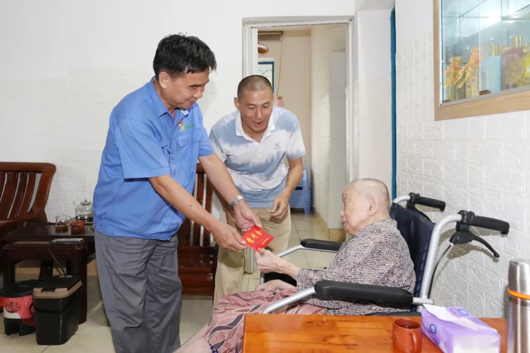 多盈体育【中国】开展国庆节前慰问活动