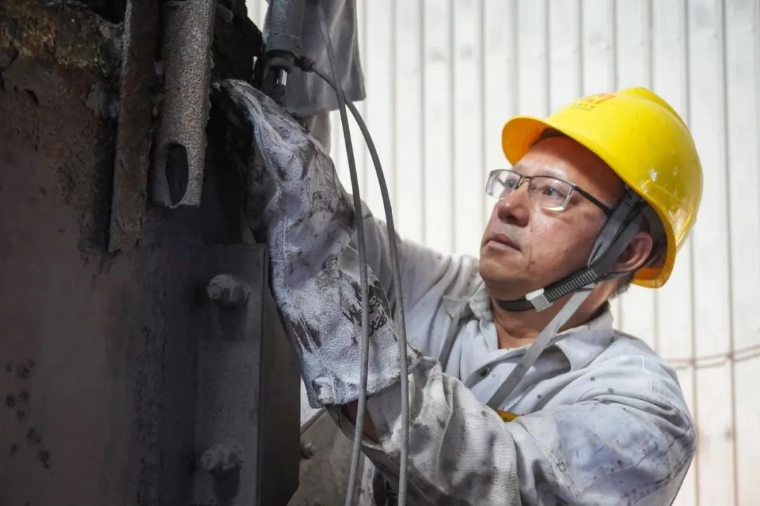 喜报 | 多盈体育【中国】员工陈用利被授予“海南省劳动模范称号”